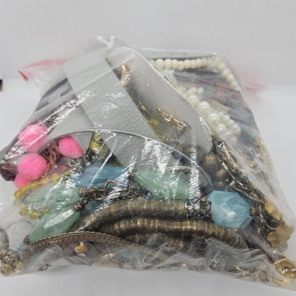 4.3 lb DIY repurpose upcycle crafting jewelry lot DO NOT BUNDLE - Picture 4 of 5